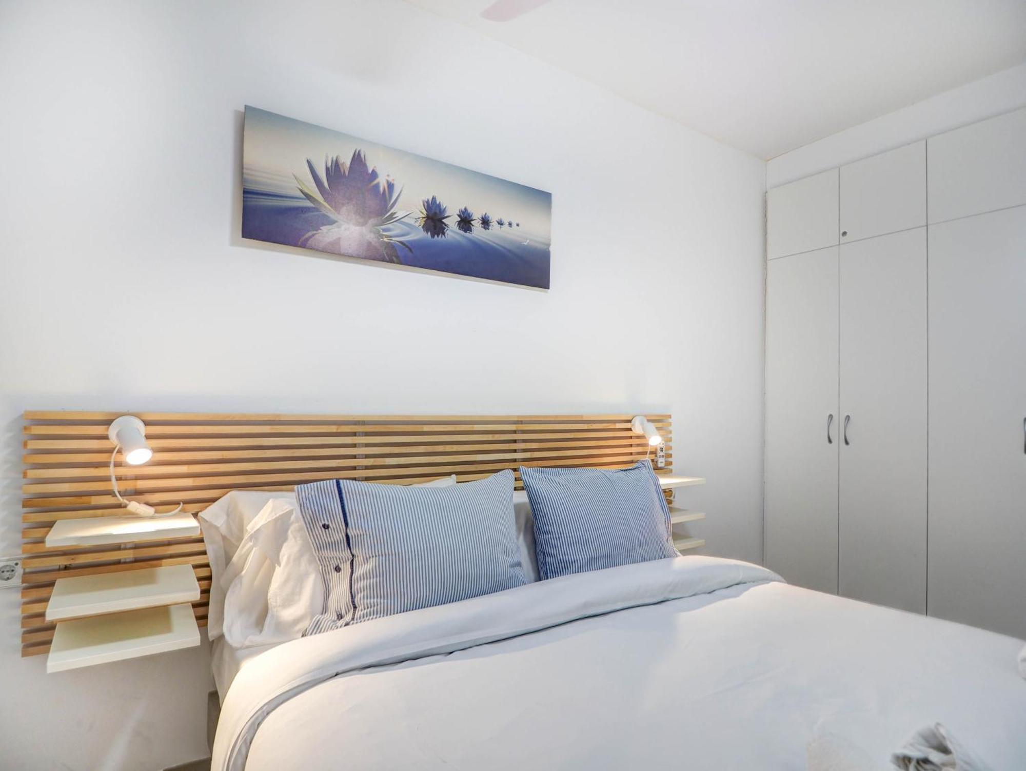 White Center Apartment By Hello Homes Sitges Eksteriør bilde